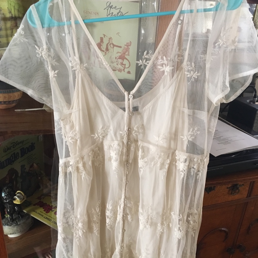 A&F - Light cream lace dress - Gently used